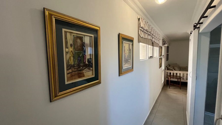 3 Bedroom Property for Sale in Wavecrest Eastern Cape
